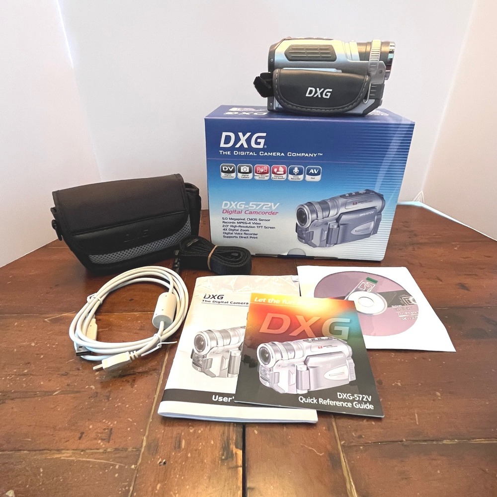 DXG Digital Camcorder Silver DXG-572V 5MP‎ 4X Zoom EUC